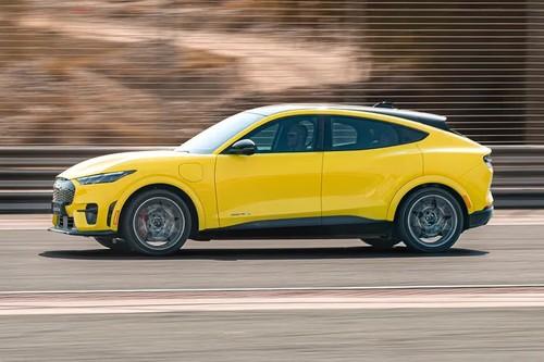Ford Mustang Mach E 2026 Grabber Yellow SUV Left Side Profile with Alloy Wheels Ford Mustang Mach E 2026 Grabber Yellow SUV Left Side Profile with Alloy Wheels