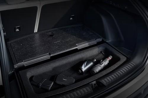 Geely Cityray 2026 SUV Open boot showing the flat loading floor Geely Cityray 2026 SUV Open boot showing the flat loading floor