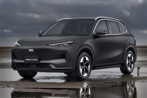 Geely EX5 2026 Black SUV Front Left Side Angle View Showing LED Headlights and Alloy Wheels Geely EX5 2026 Black SUV Front Left Side Angle View Showing LED Headlights and Alloy Wheels