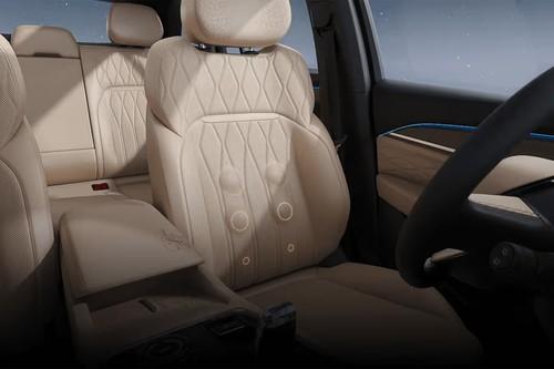 Geely The New Monjaro 2026 SUV Driver Side Interior Door Panel Geely The New Monjaro 2026 SUV Driver Side Interior Door Panel