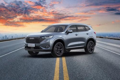 Haval H6 Hybrid SUV Front Left Side Angle View Haval H6 Hybrid SUV Front Left Side Angle View