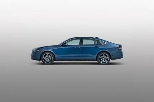 Honda Accord E HEV Left Side Profile with Alloy Wheels Honda Accord E HEV Left Side Profile with Alloy Wheels