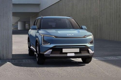 Kia EV5 2026 SUV Front View with LED Headlights Kia EV5 2026 SUV Front View with LED Headlights