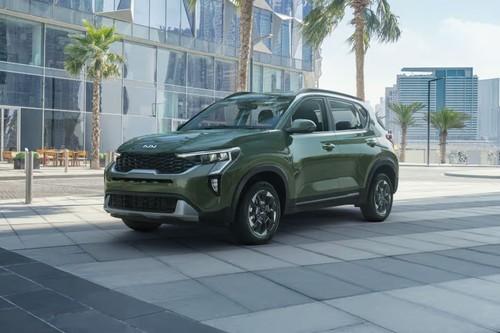 Kia Sonet 2026 SUV Front Left Side Angle View On City Street Kia Sonet 2026 SUV Front Left Side Angle View On City Street