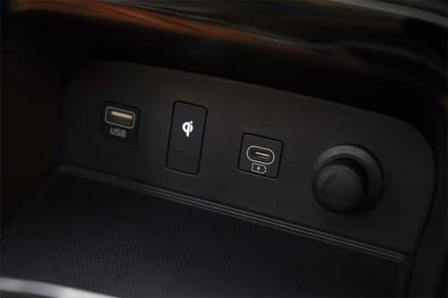 Kia Sonet 2026 SUV Power Accessories Outlet View Kia Sonet 2026 SUV Power Accessories Outlet View