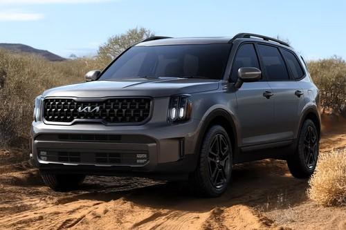 Kia Telluride 2025 SUV Front Left Side Angle View Showing Headlights and Alloy Wheels Kia Telluride 2025 SUV Front Left Side Angle View Showing Headlights and Alloy Wheels