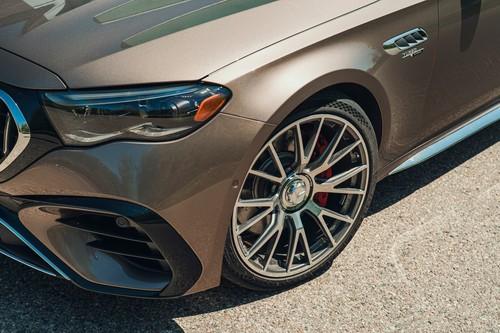 Mercedes-Benz AMG E 53 Hybrid Sedan Aerodynamic Alloy Wheel Design Close-up Mercedes-Benz AMG E 53 Hybrid Sedan Aerodynamic Alloy Wheel Design Close-up