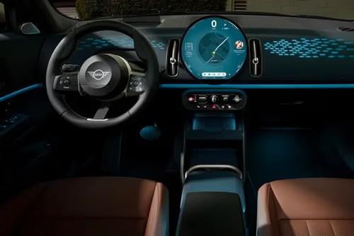 Mini Countryman Electric SUV Dashboard Layout with Dual Integrated Displays Mini Countryman Electric SUV Dashboard Layout with Dual Integrated Displays