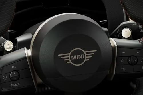 Mini Countryman Electric SUV Multifunction Steering Controls Mini Countryman Electric SUV Multifunction Steering Controls