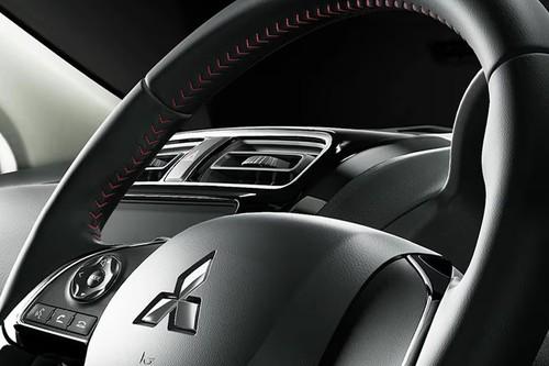 Mitsubishi Attrage 2026 Sedan Right steering wheel controls for cruise control Mitsubishi Attrage 2026 Sedan Right steering wheel controls for cruise control