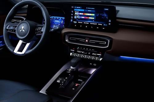 Mitsubishi Destinator 2026 Interior center console layout Mitsubishi Destinator 2026 Interior center console layout