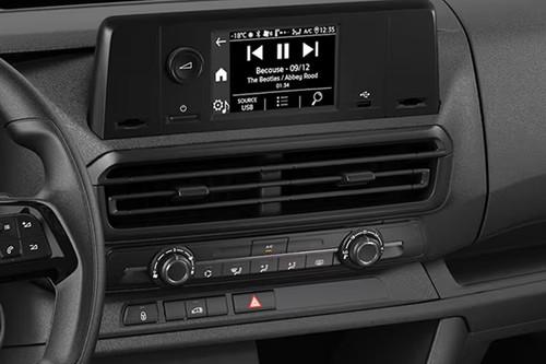 Peugeot Expert 2026 Van front dashboard AC vents Peugeot Expert 2026 Van front dashboard AC vents