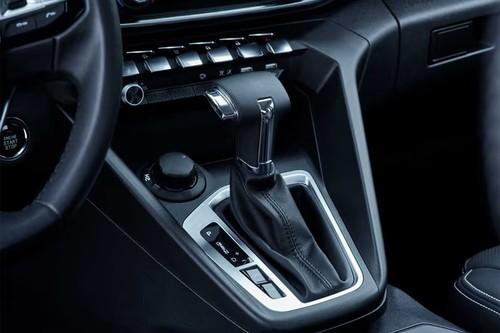Peugeot Landtrek 2026 Pickup Truck center console gear selector Peugeot Landtrek 2026 Pickup Truck center console gear selector