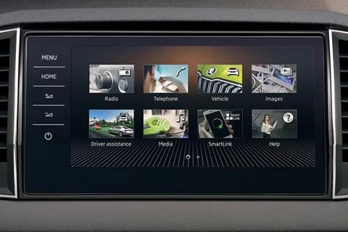 Skoda Karoq 2025 Floating Touchscreen Infotainment System Skoda Karoq 2025 Floating Touchscreen Infotainment System