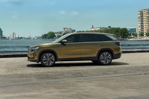 Skoda Kodiaq 2025 Sedan Left Side View Showing Alloy Wheels Skoda Kodiaq 2025 Sedan Left Side View Showing Alloy Wheels