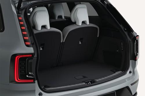 Volvo EX 90 Onyx rear profile showing the open boot space Volvo EX 90 Onyx rear profile showing the open boot space
